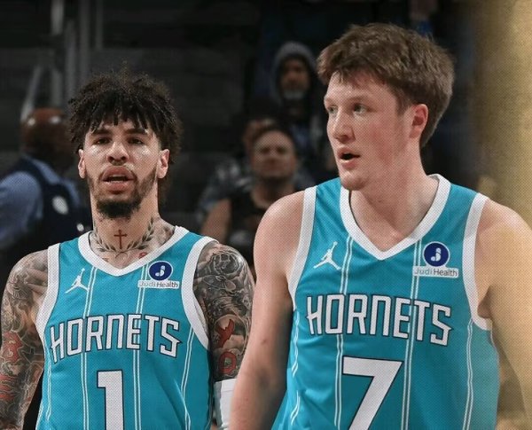 配资炒股交易平台 三分王之争! 赛季三分进球榜：克尼普尔270记，三球267记