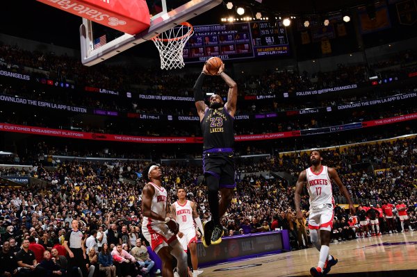 360配资在线配资 沃西：詹姆斯是我这辈子见过最优秀的运动员 他才是最顶尖的